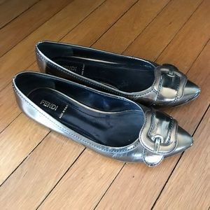 Fendi shoes patent leather Gold